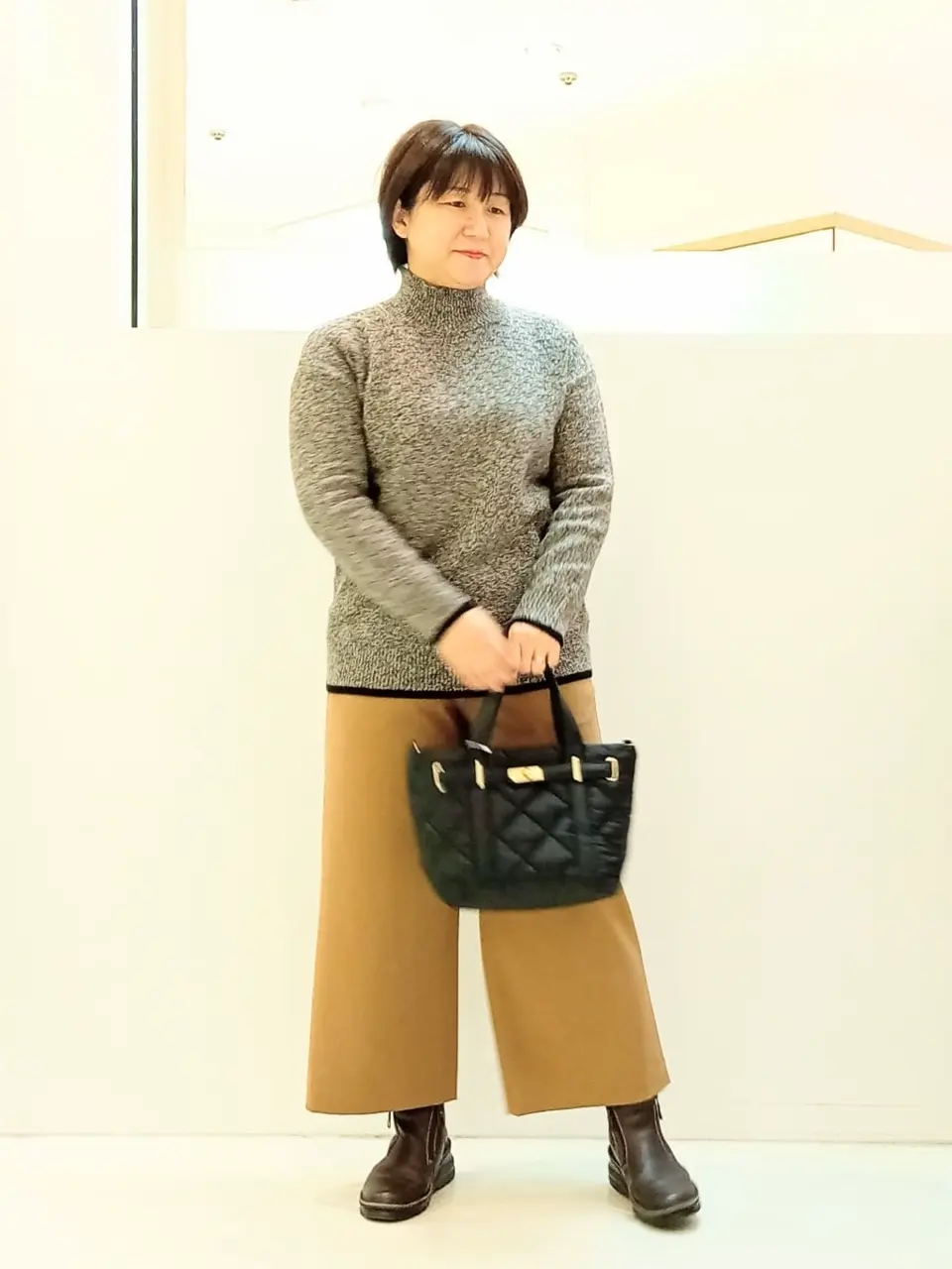  影 コーディネート画像