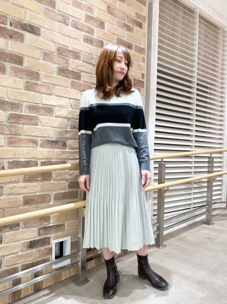 J.PRESS LADIES スタッフ コーディネート画像