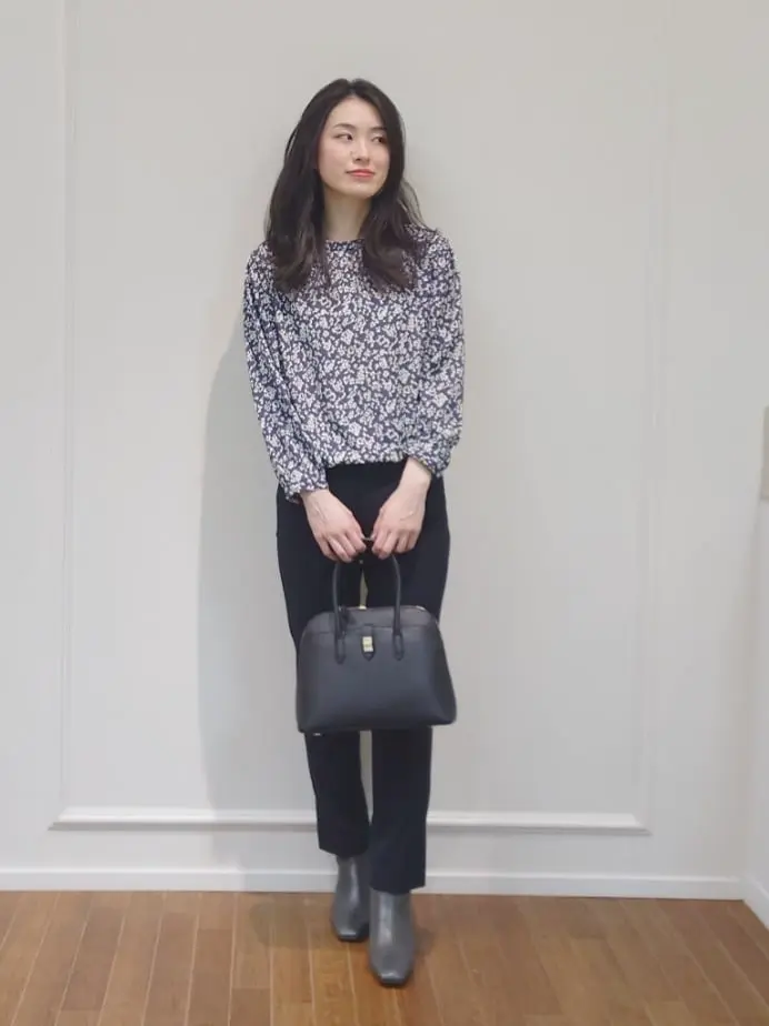  最上 コーディネート画像