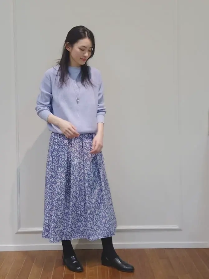  最上 コーディネート画像