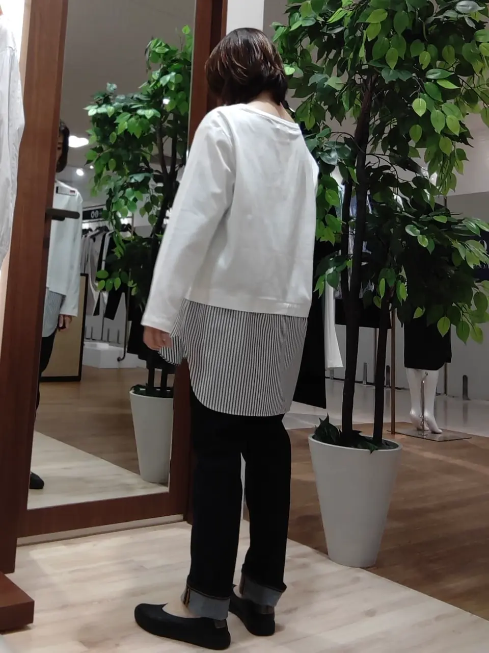 J.PRESS LADIES スタッフ コーディネート画像