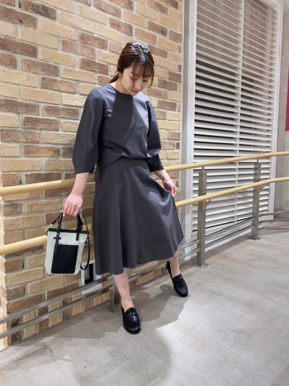 J.PRESS LADIES スタッフ コーディネート画像