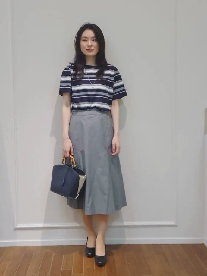  最上 コーディネート画像