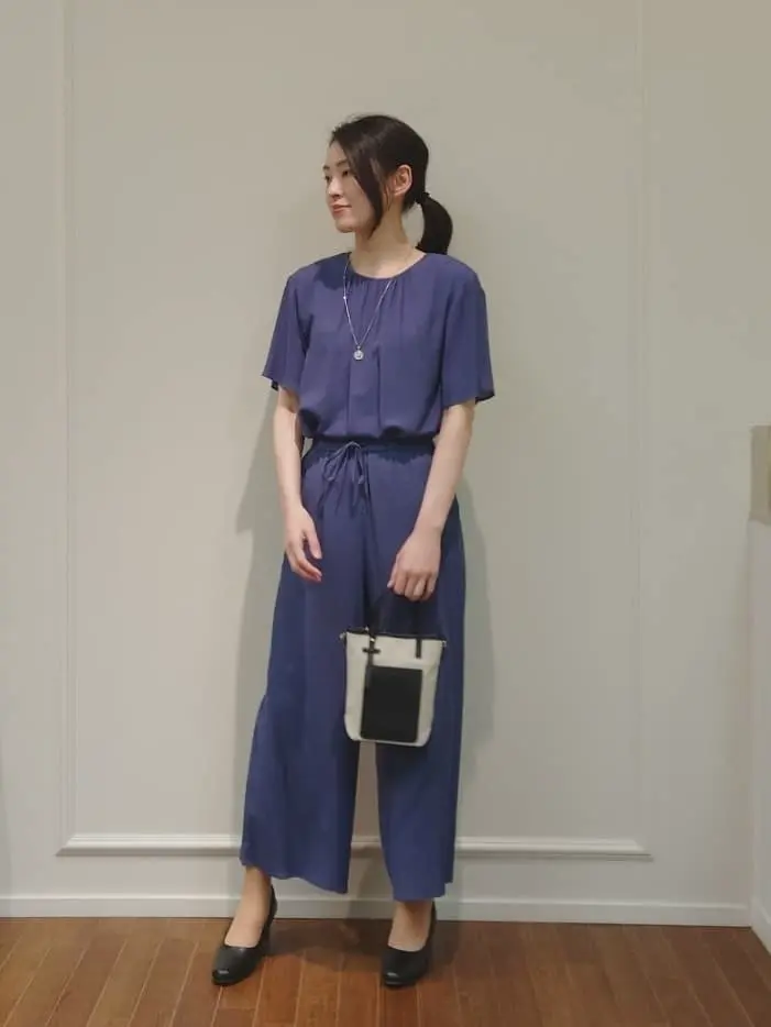  最上 コーディネート画像