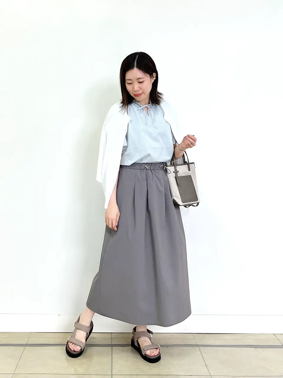  金子 コーディネート画像