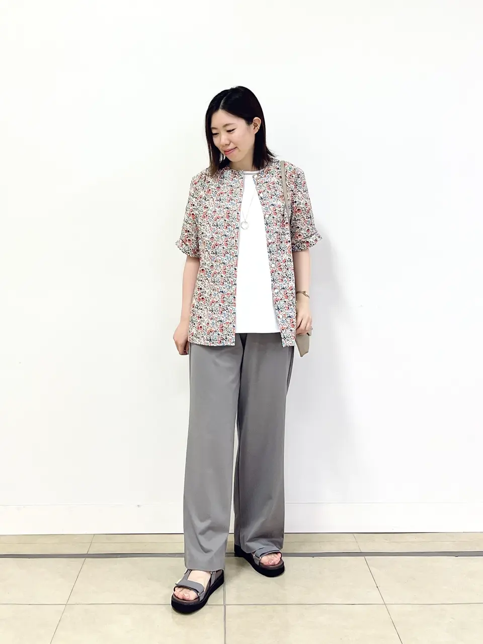  金子 コーディネート画像