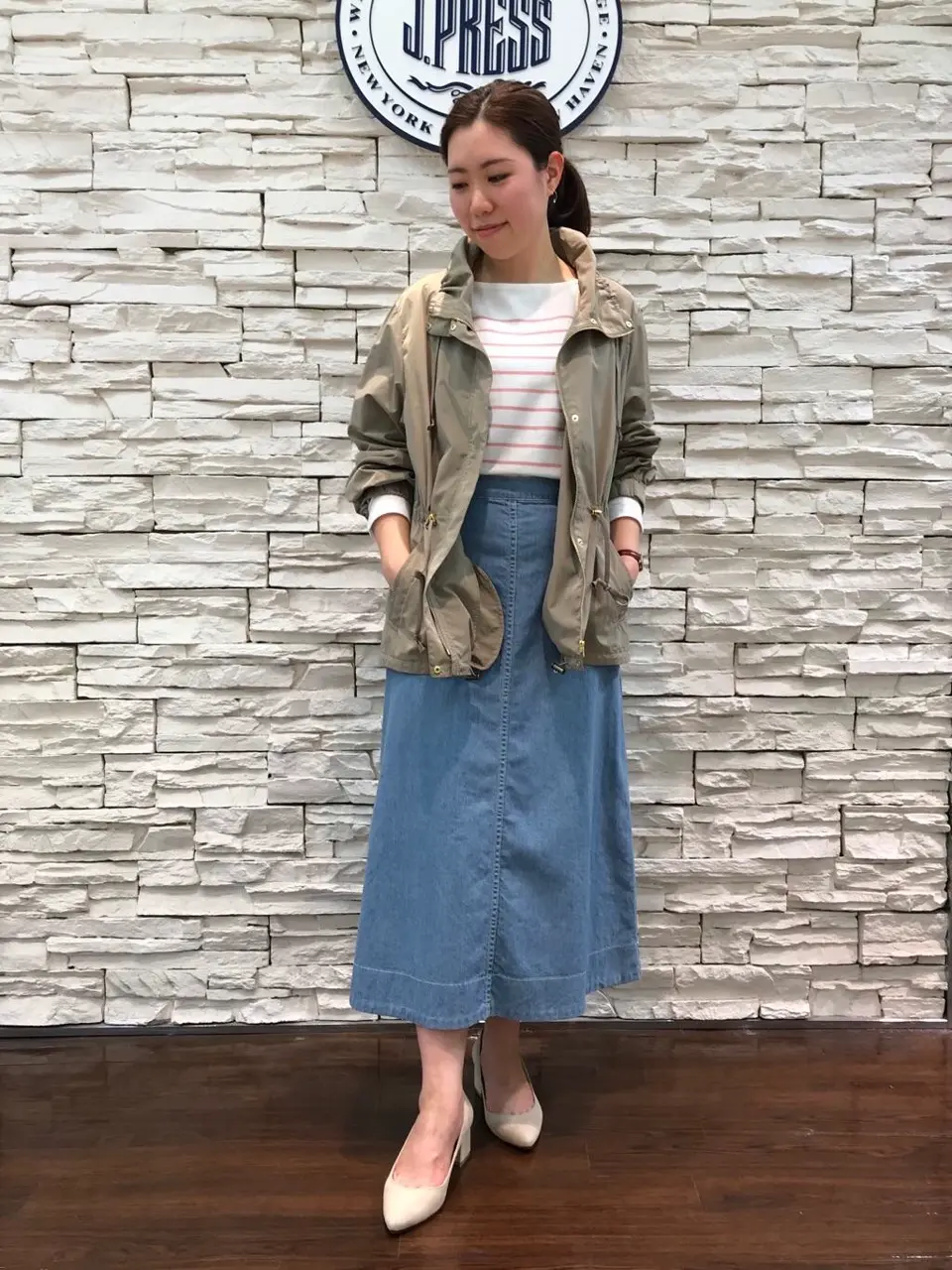  金子 コーディネート画像