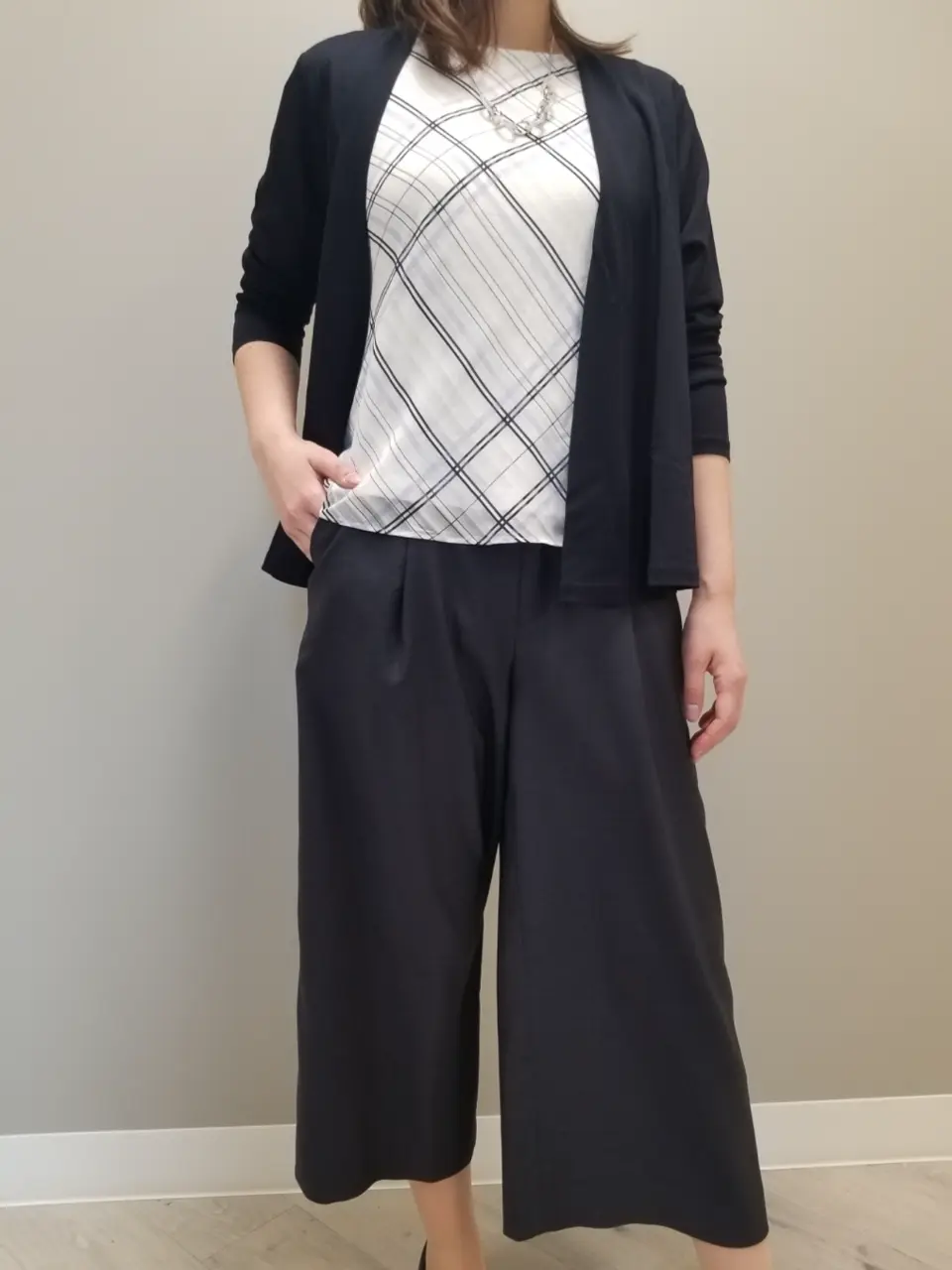 J.PRESS LADIES スタッフ コーディネート画像