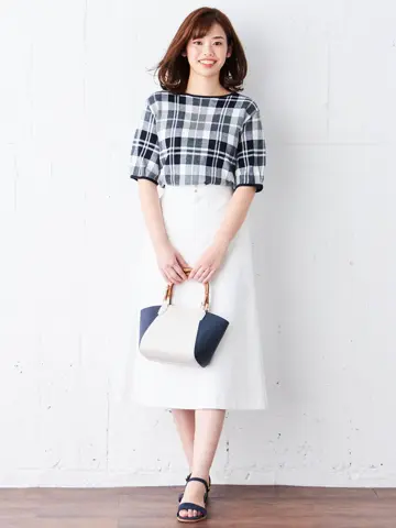 J.PRESS LADIES スタッフ コーディネート画像