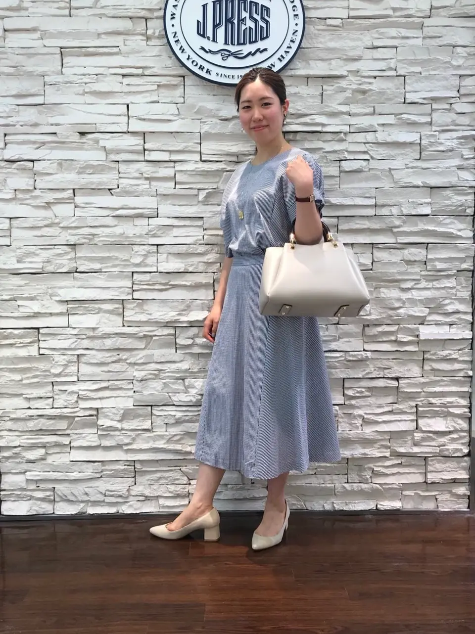  金子 コーディネート画像