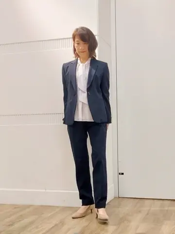 J.PRESS LADIES スタッフ コーディネート画像