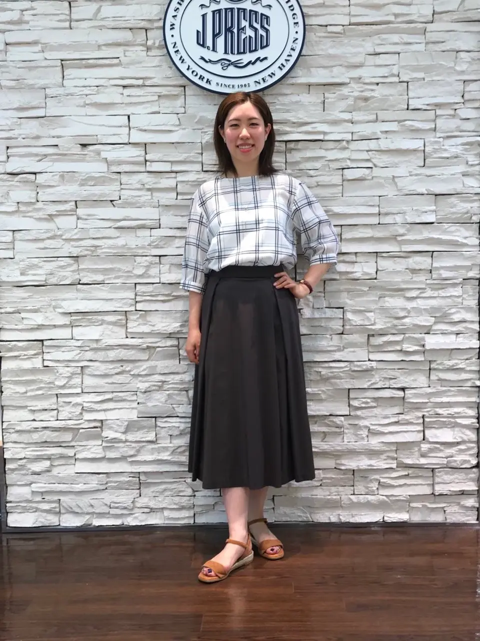  金子 コーディネート画像