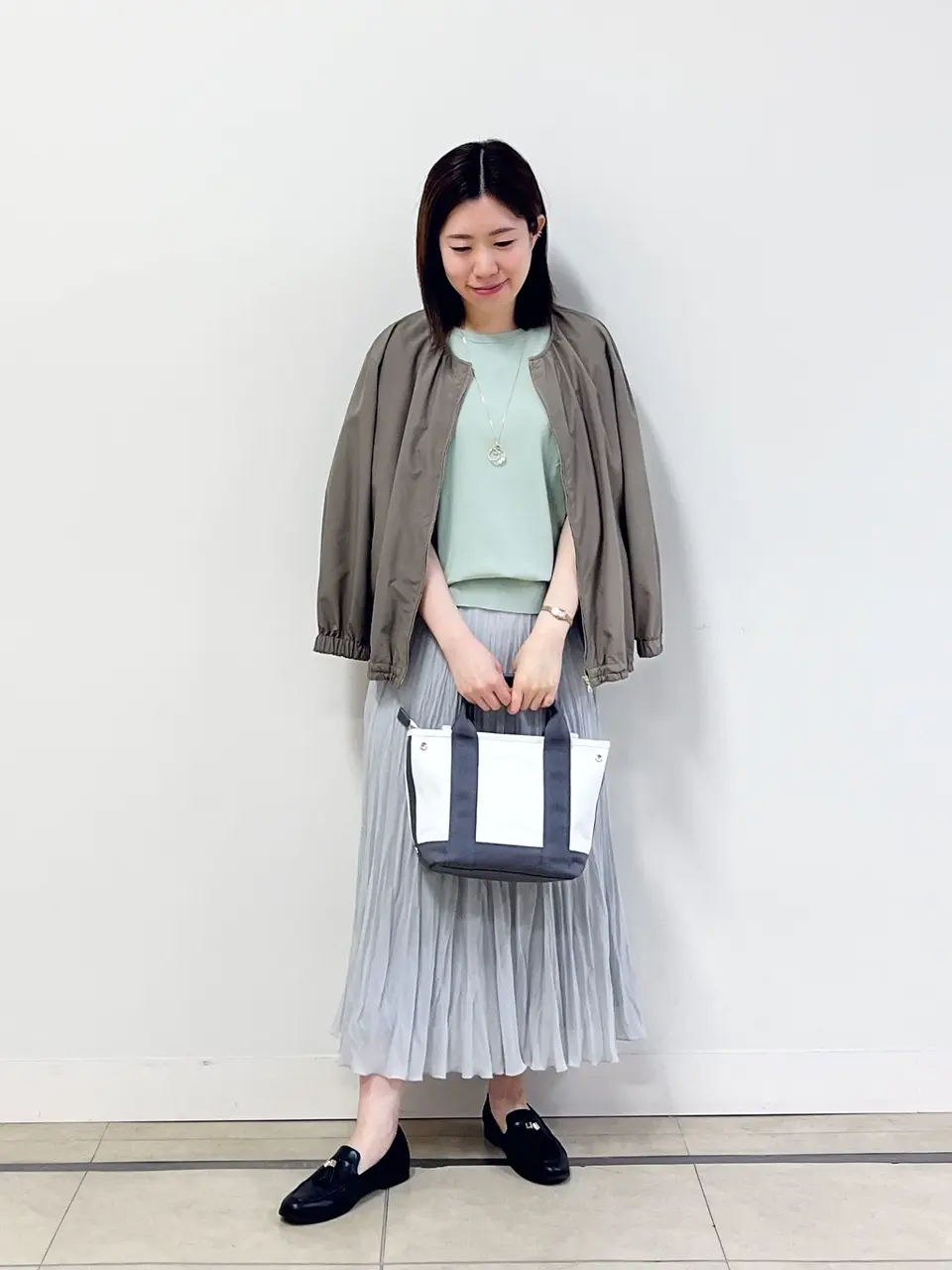  金子 コーディネート画像