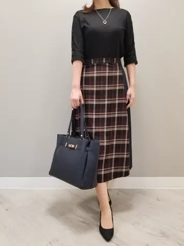 J.PRESS LADIES スタッフ コーディネート画像