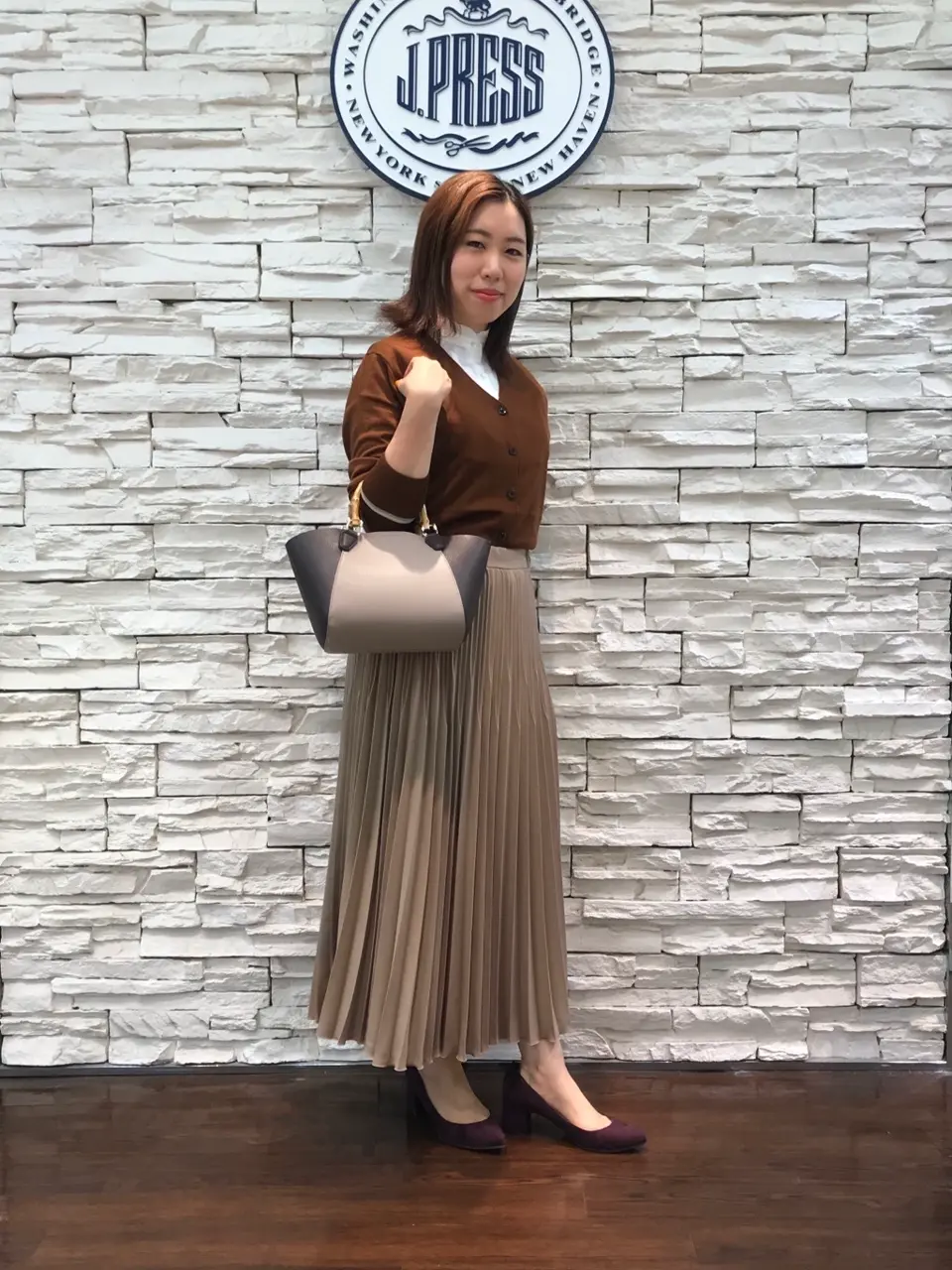  金子 コーディネート画像