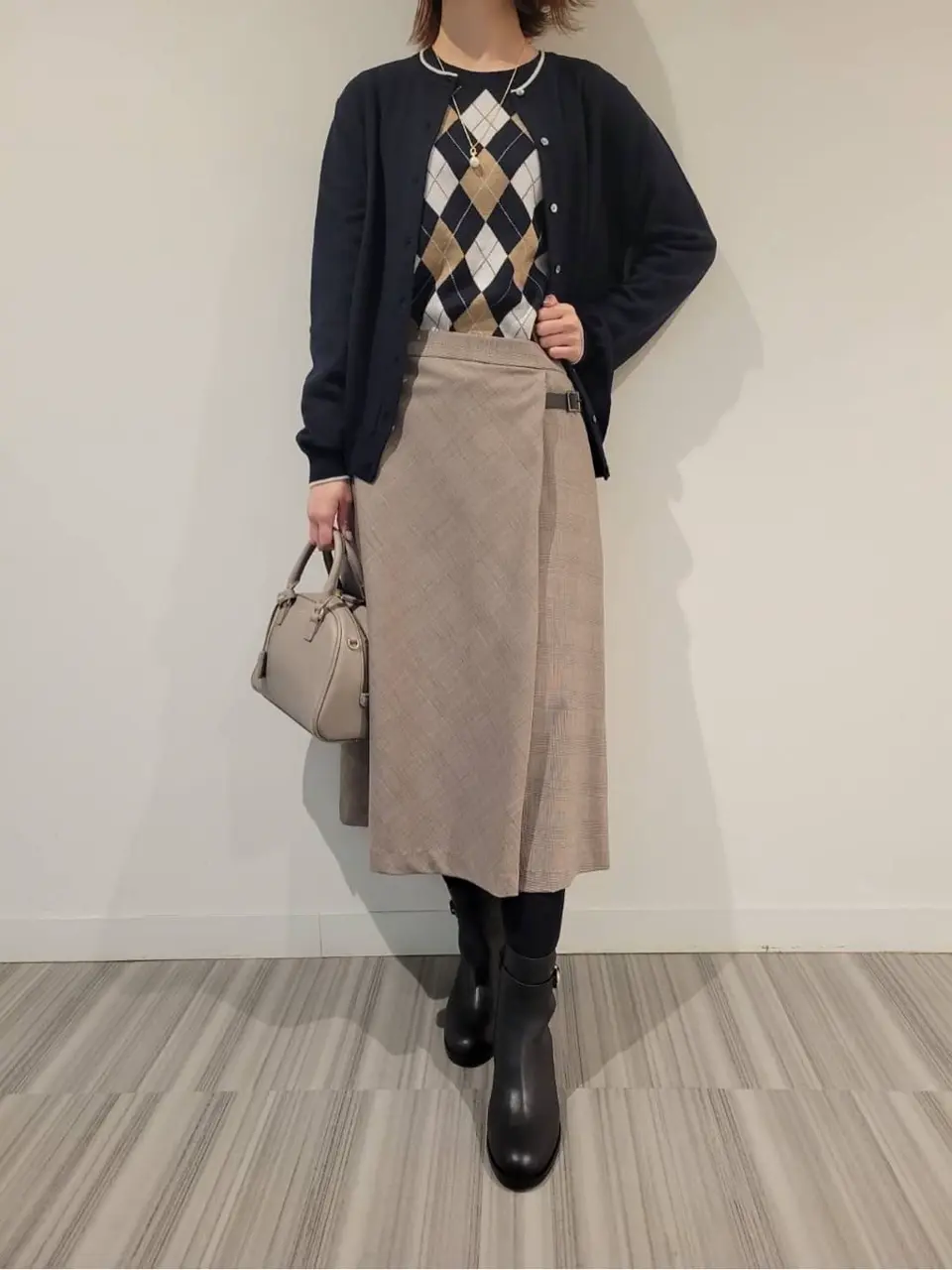 J.PRESS LADIES スタッフ コーディネート画像