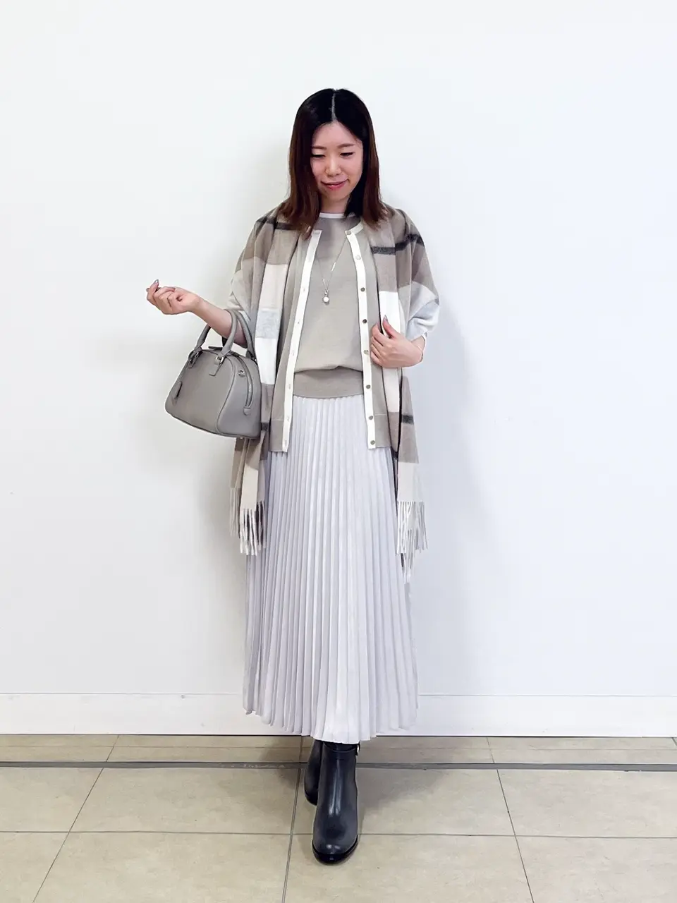  金子 コーディネート画像