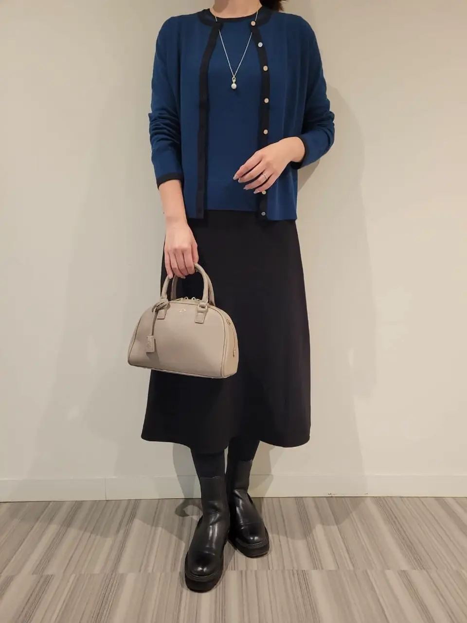 J.PRESS LADIES スタッフ コーディネート画像