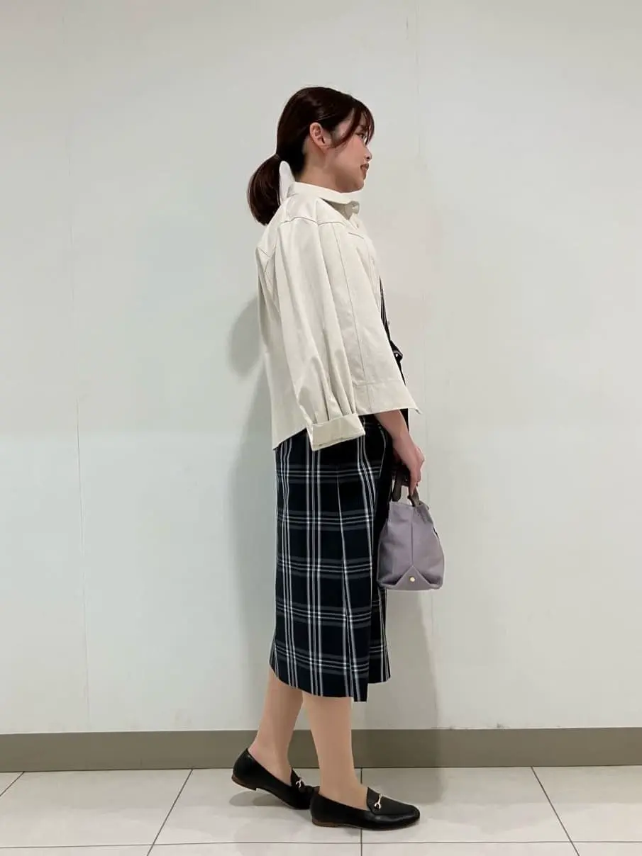 J.PRESS LADIES スタッフ コーディネート画像