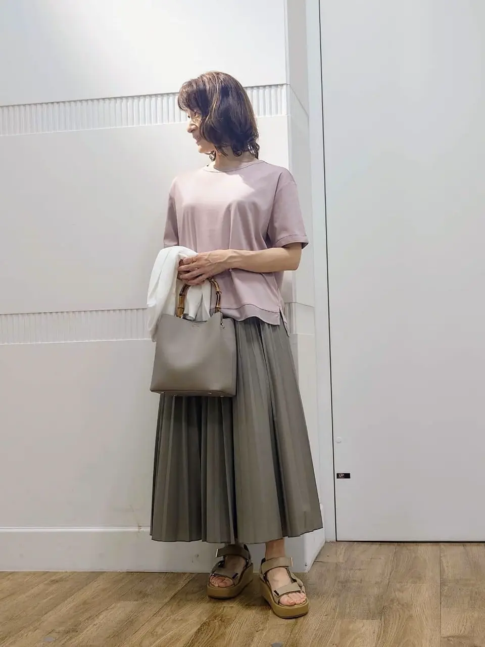 J.PRESS LADIES スタッフ コーディネート画像