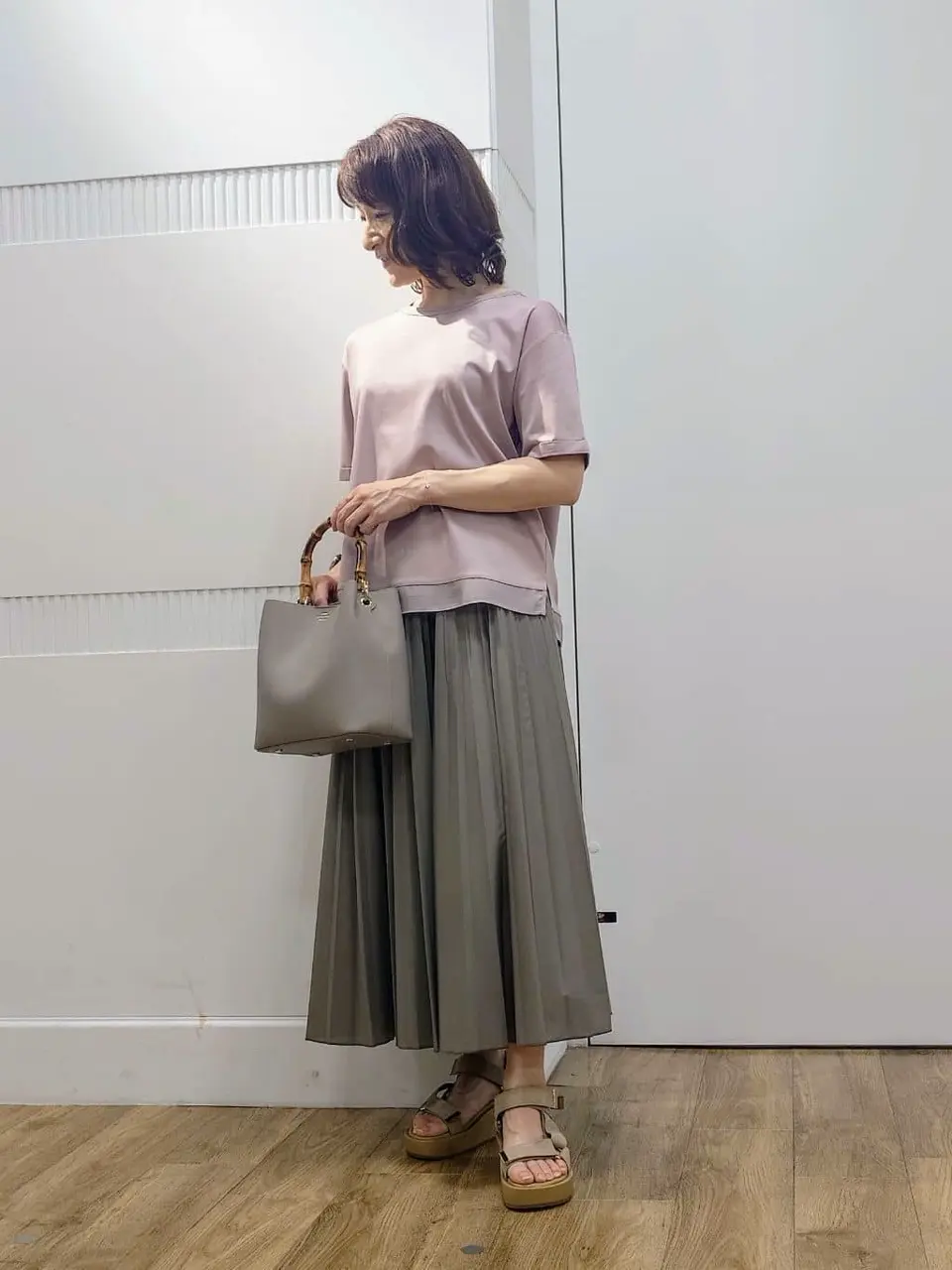 J.PRESS LADIES スタッフ コーディネート画像