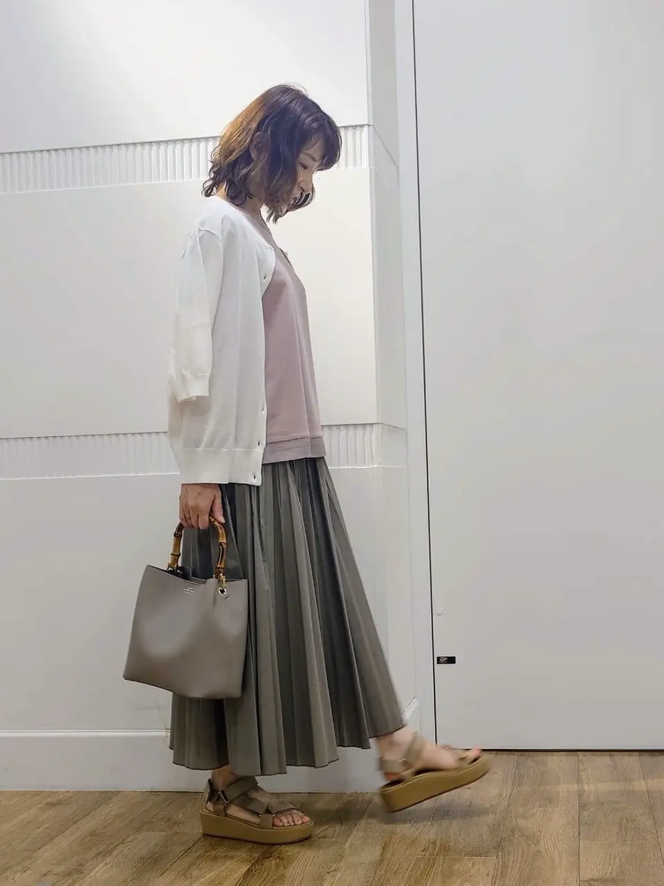 J.PRESS LADIES スタッフ コーディネート画像