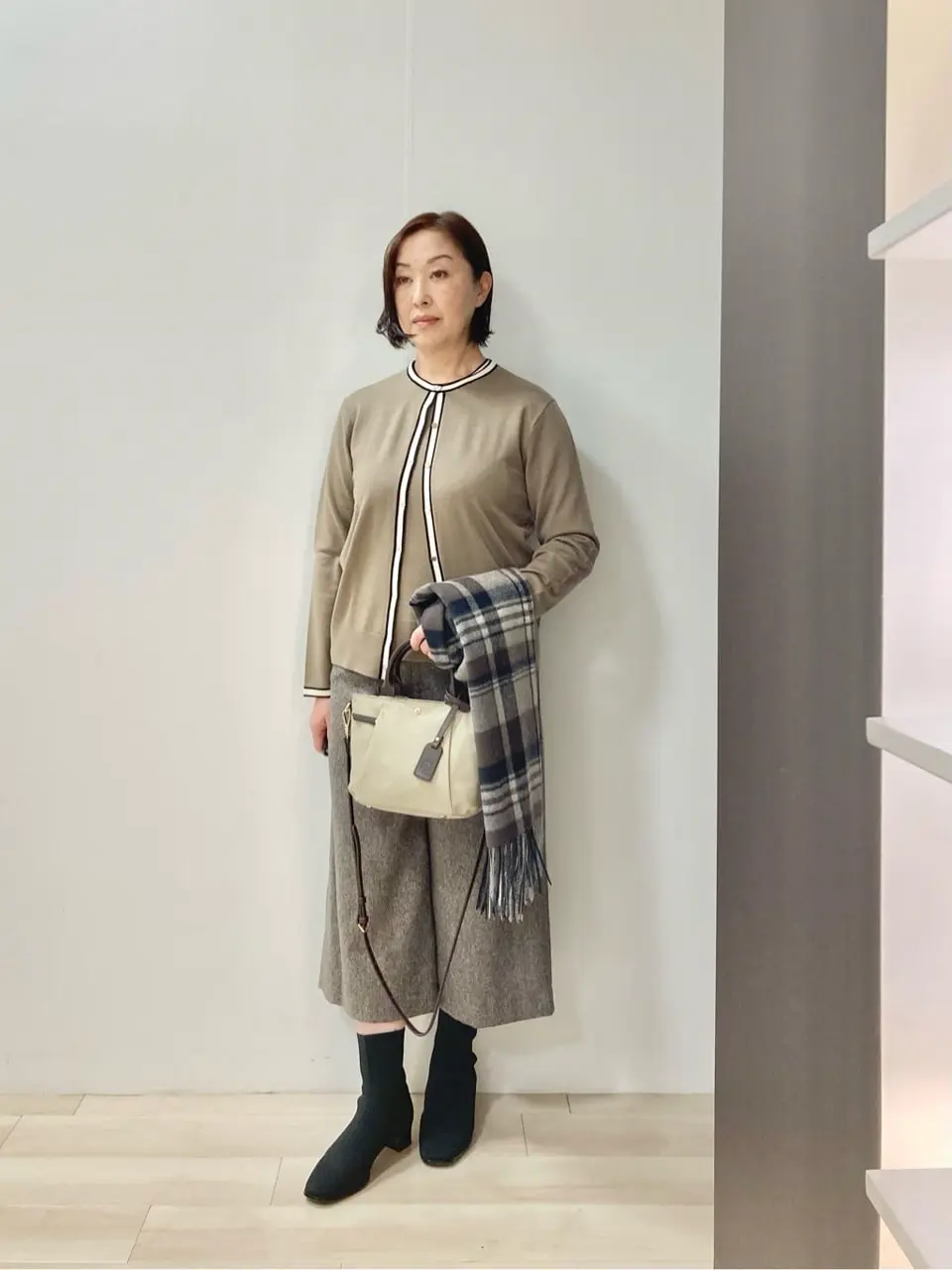 J.PRESS LADIES スタッフ コーディネート画像