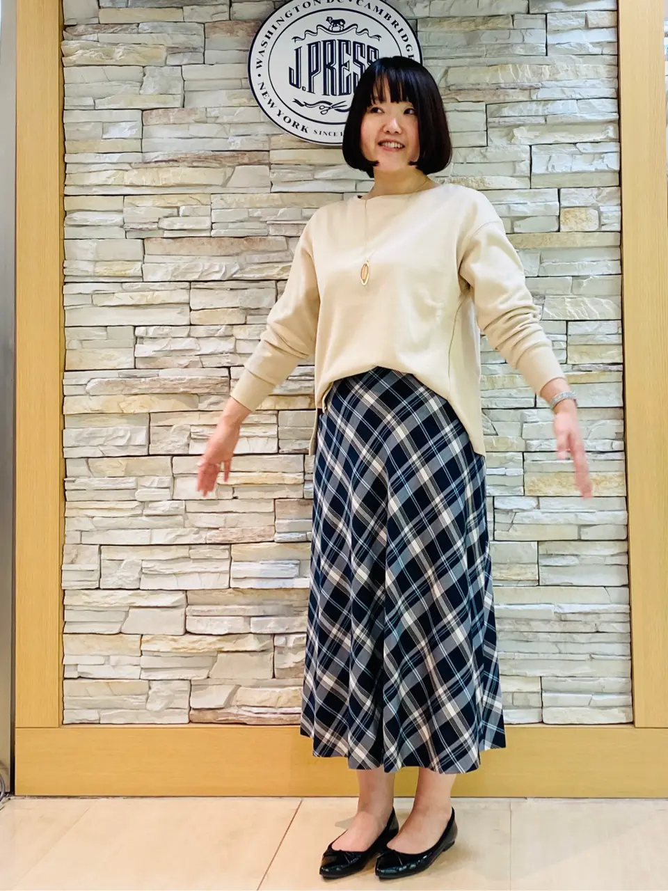 J.PRESS LADIES 内田 コーディネート画像