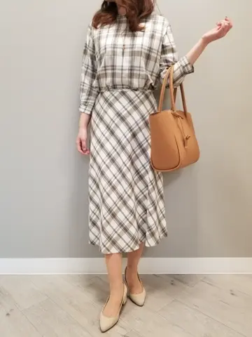 J.PRESS LADIES スタッフ コーディネート画像