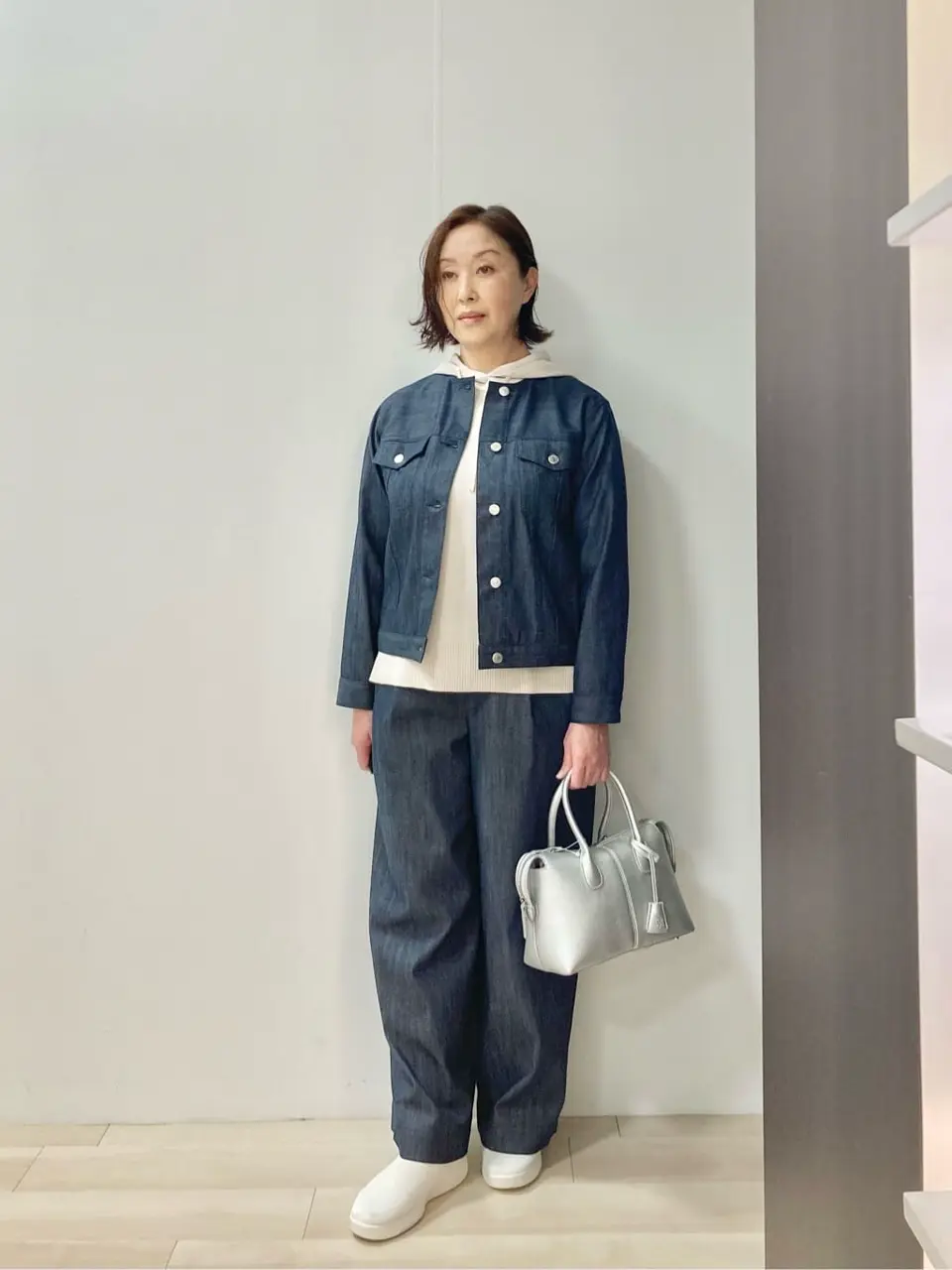 J.PRESS LADIES スタッフ コーディネート画像