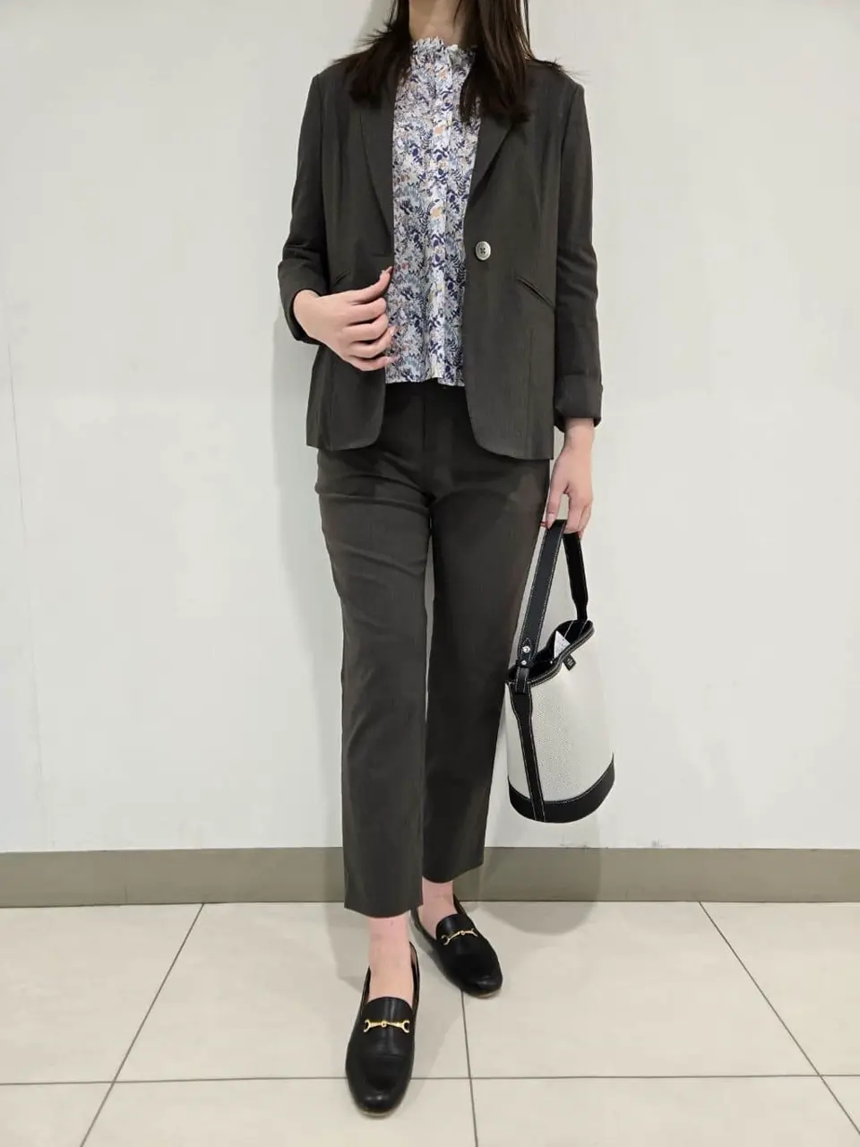 J.PRESS LADIES スタッフ コーディネート画像