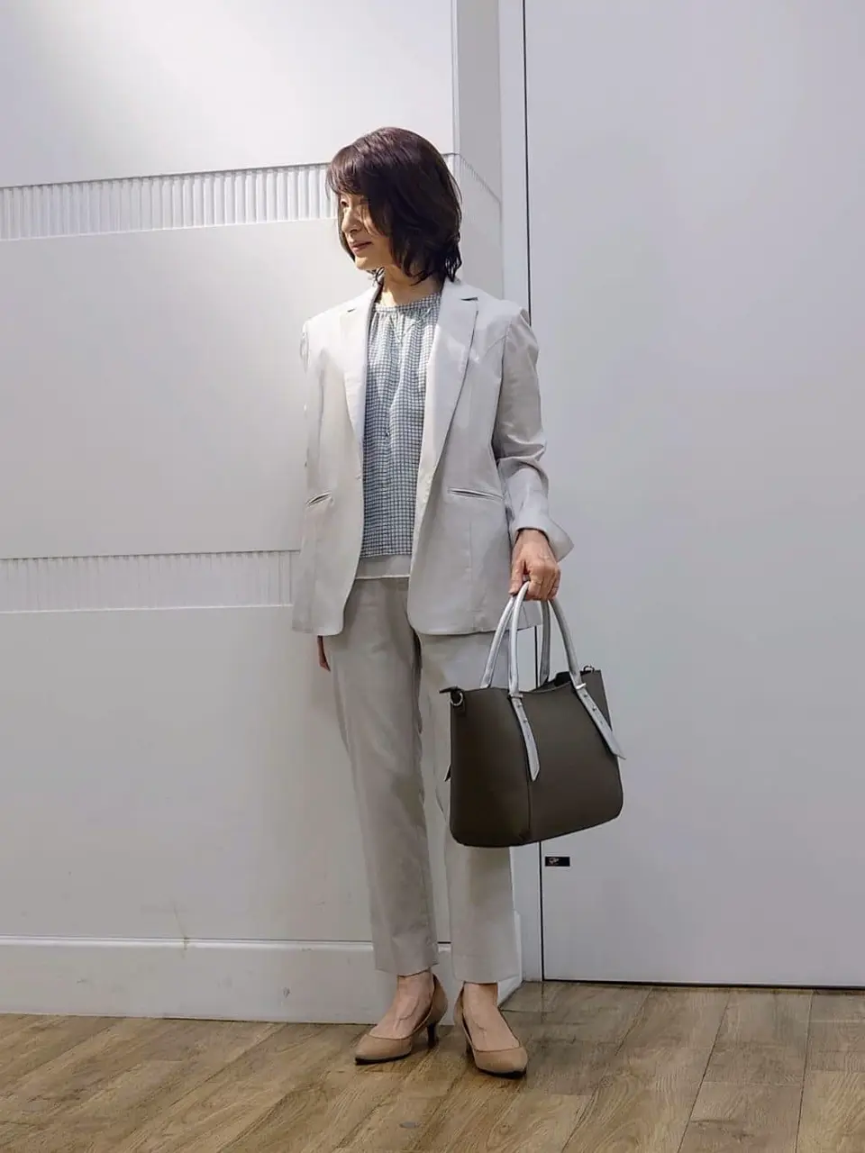 J.PRESS LADIES スタッフ コーディネート画像