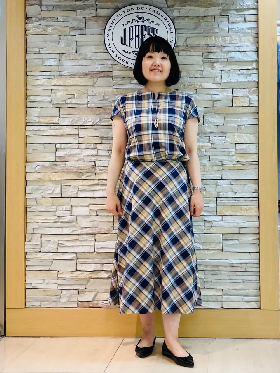 J.PRESS LADIES 内田 コーディネート画像