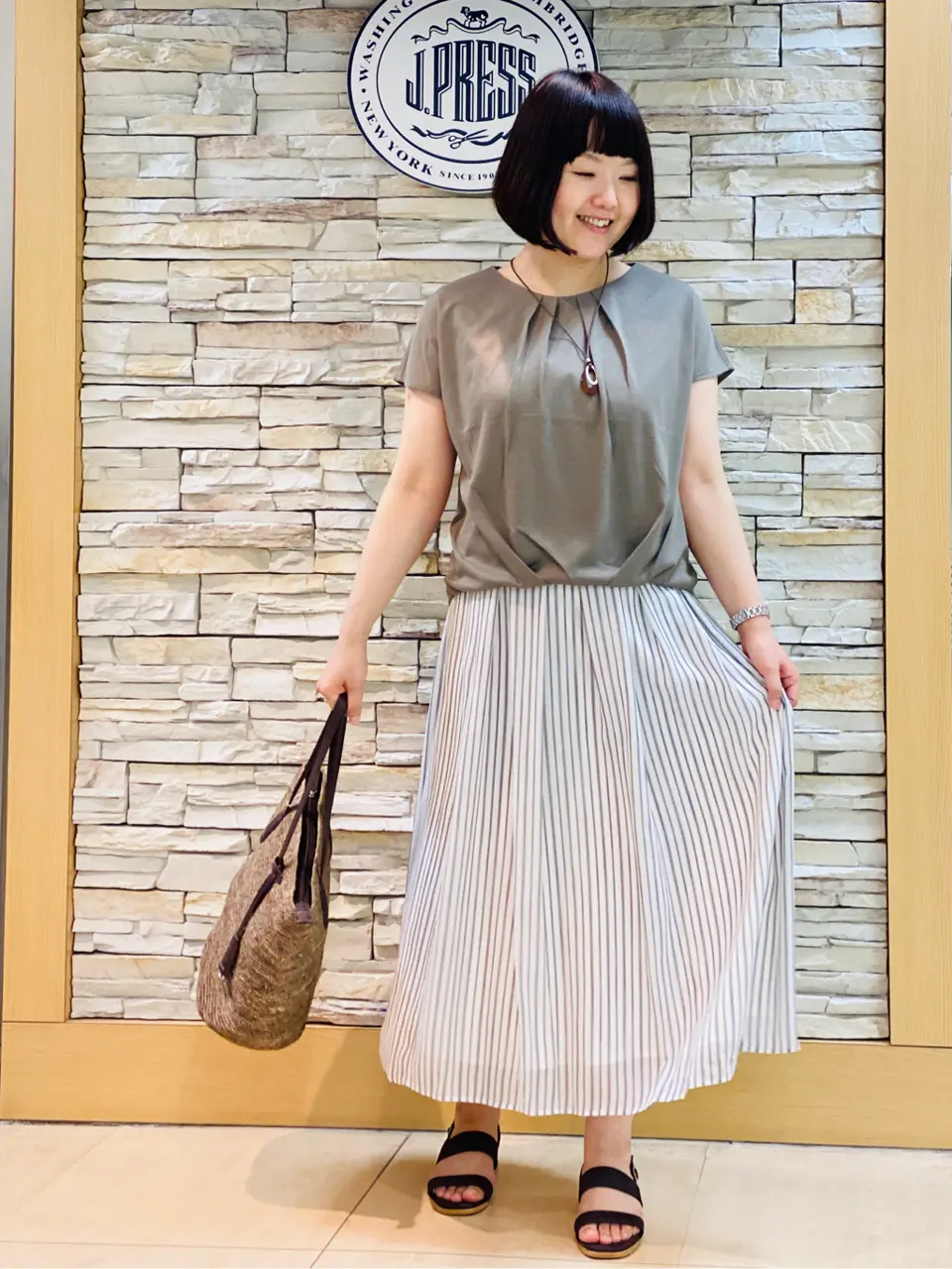 J.PRESS LADIES 内田 コーディネート画像