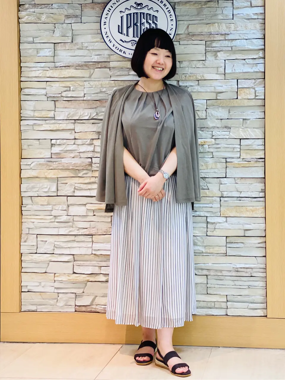 J.PRESS LADIES 内田 コーディネート画像