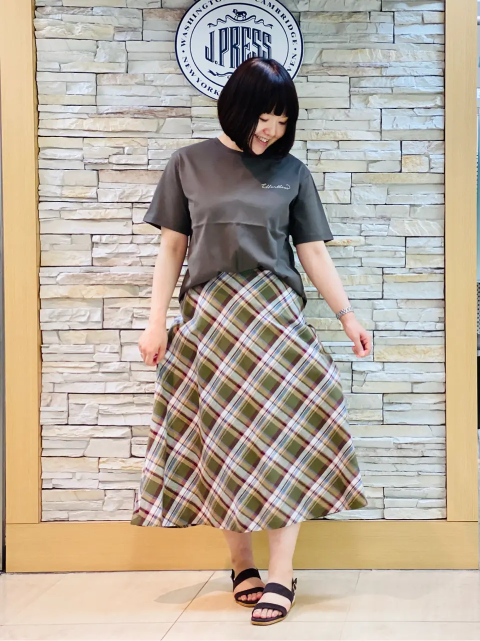 J.PRESS LADIES 内田 コーディネート画像