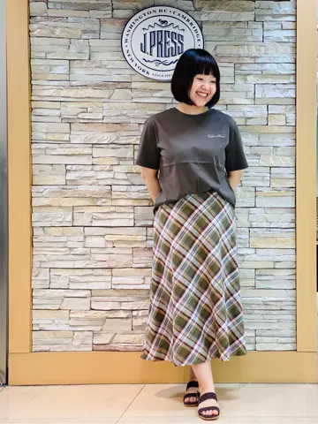 J.PRESS LADIES 内田 コーディネート画像
