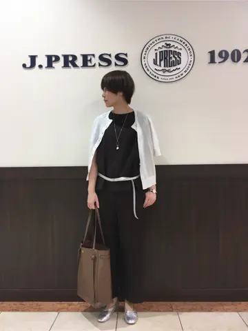 J.PRESS LADIES スタッフ コーディネート画像