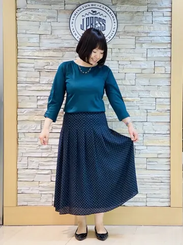 J.PRESS LADIES 内田 コーディネート画像