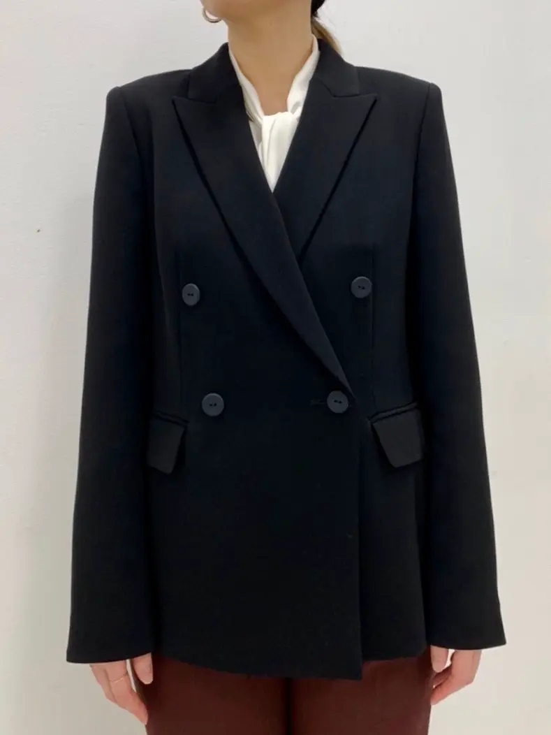 JOSEPH スタッフ コーディネート画像