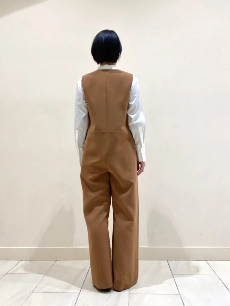 JOSEPH スタッフ コーディネート画像