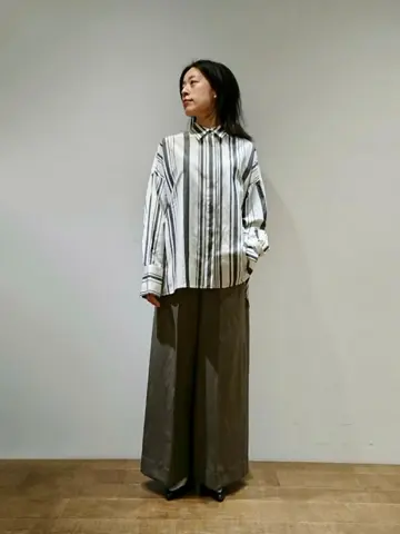 JOSEPH スタッフ コーディネート画像