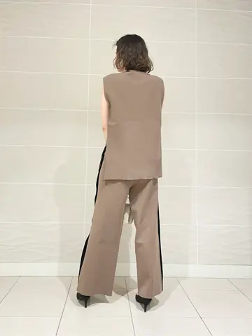 JOSEPH スタッフ コーディネート画像