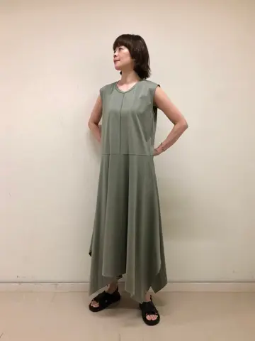 JOSEPH スタッフ コーディネート画像