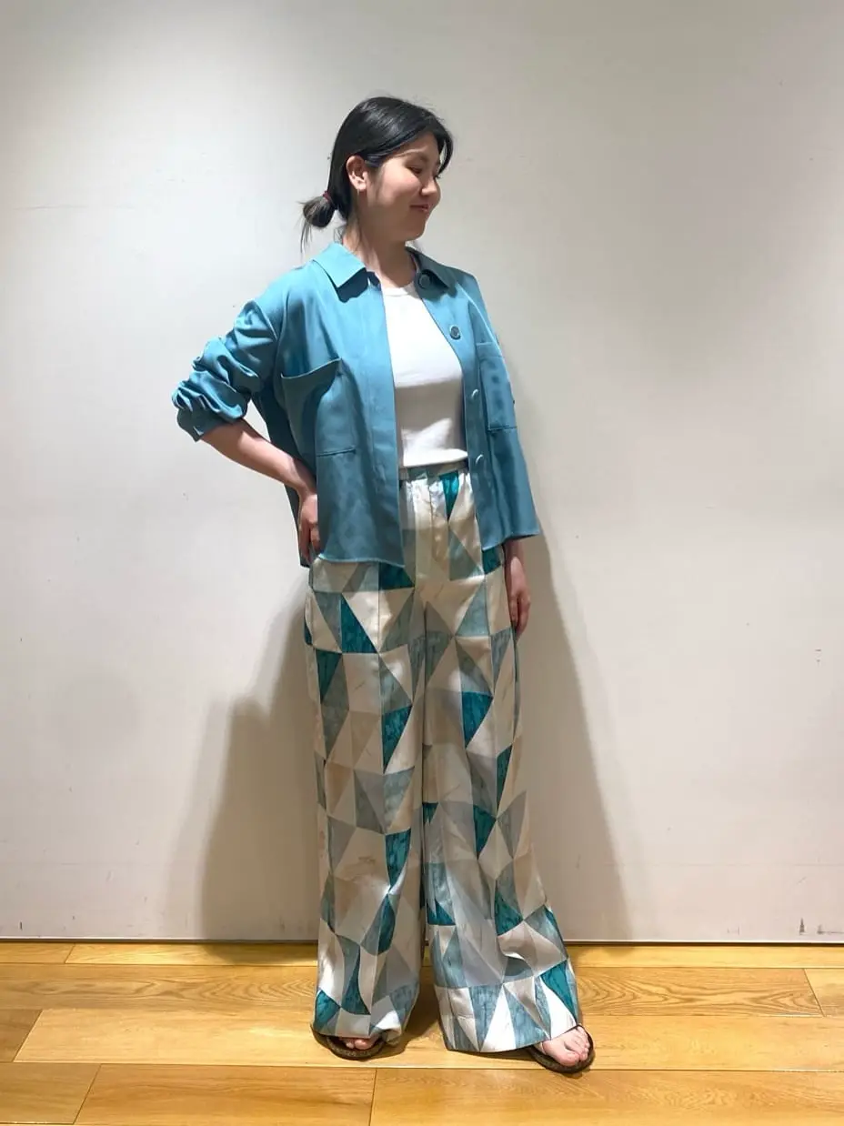 JOSEPH スタッフ コーディネート画像