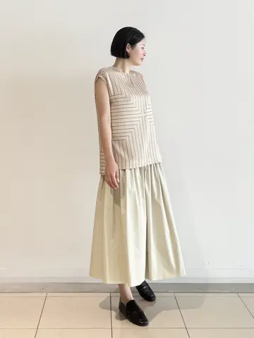 JOSEPH スタッフ コーディネート画像