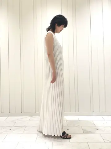 JOSEPH スタッフ コーディネート画像