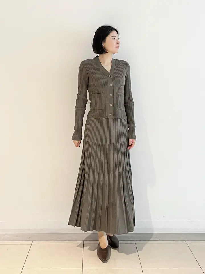 JOSEPH スタッフ コーディネート画像