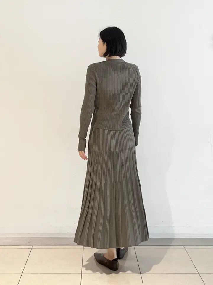 JOSEPH スタッフ コーディネート画像