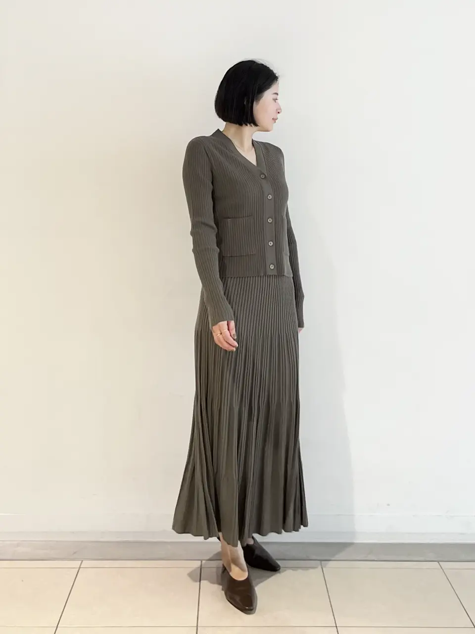 JOSEPH スタッフ コーディネート画像